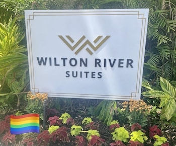 wilton river suites adults only
