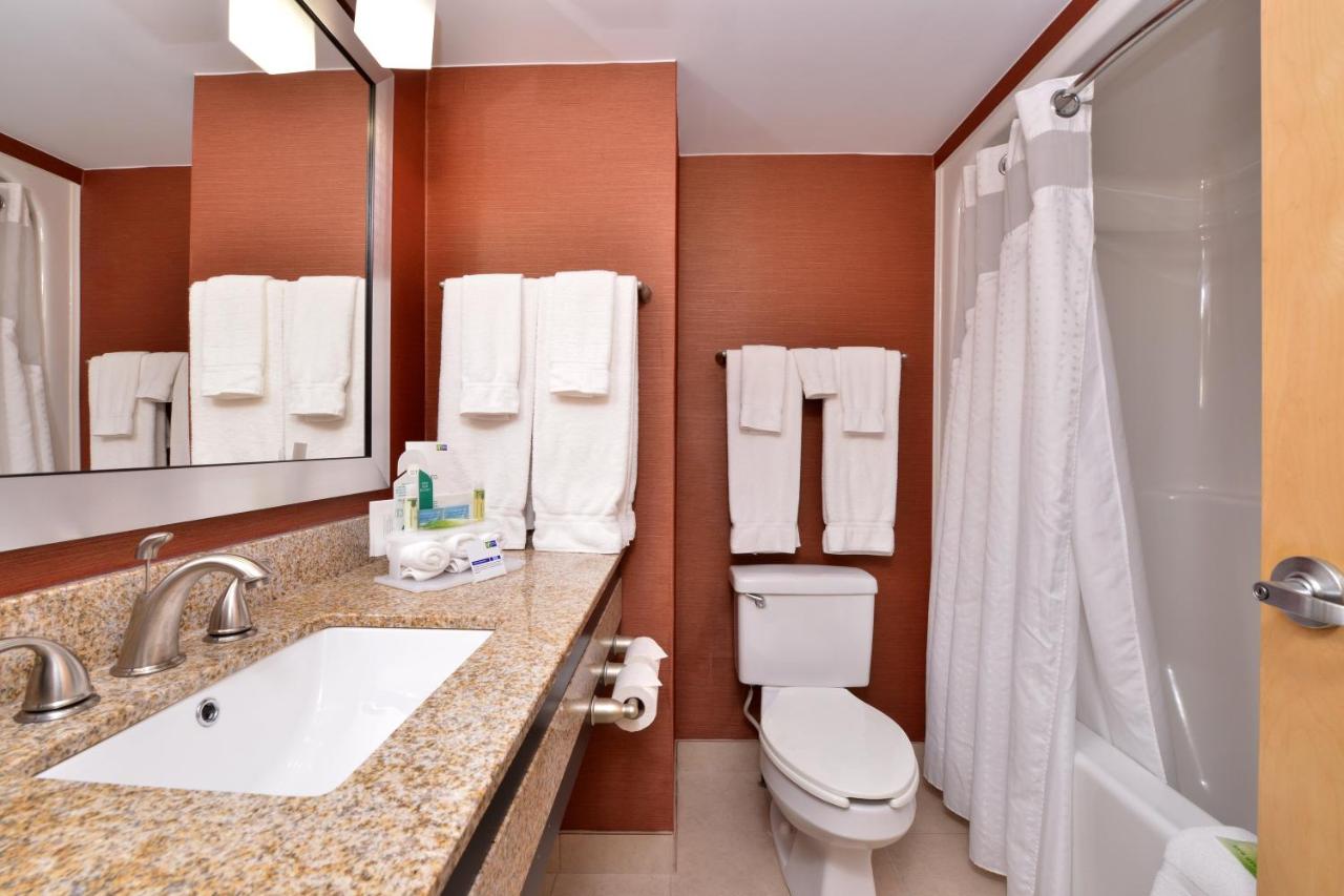 holiday inn express hotel and suites ocean city by ihg