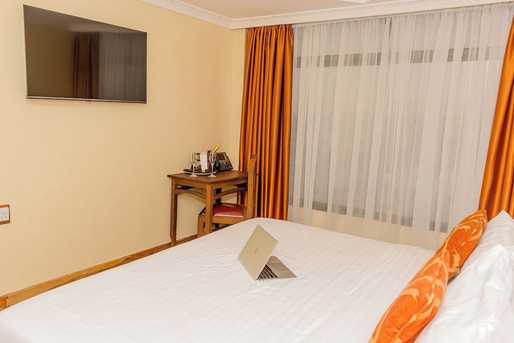 the glacier hotel nanyuki