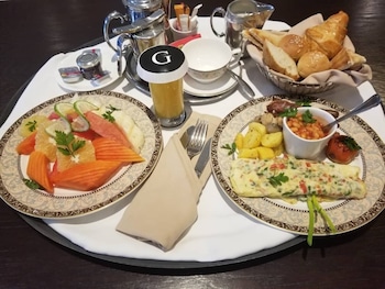 armed forces officers mess and suites