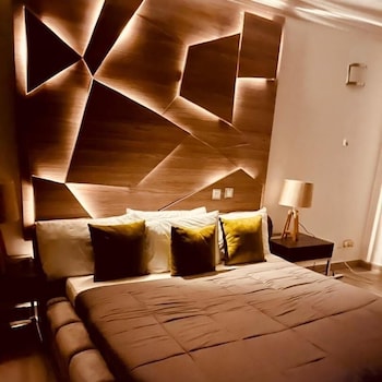 armed forces officers mess and suites