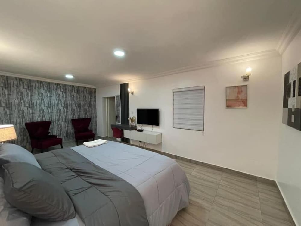 armed forces officers mess and suites