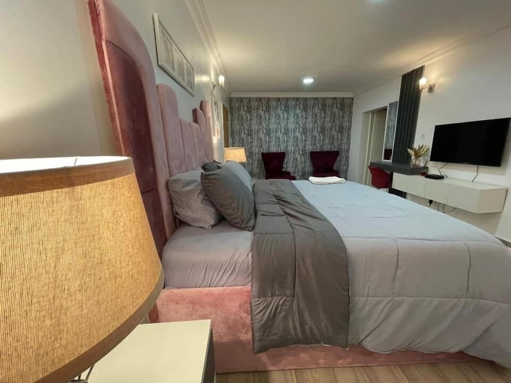 armed forces officers mess and suites