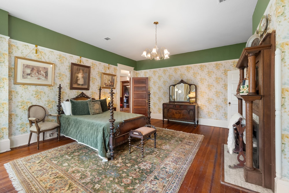 ross mansion bed and breakfast and events