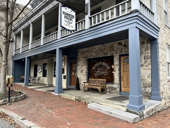 stoners mansion house