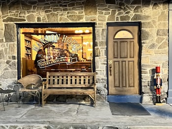 stoners mansion house