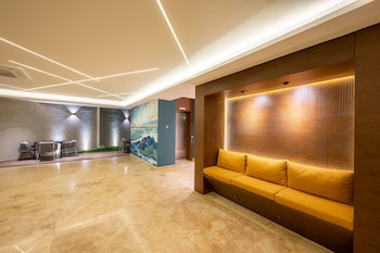 kippal modern oasis aparthotel