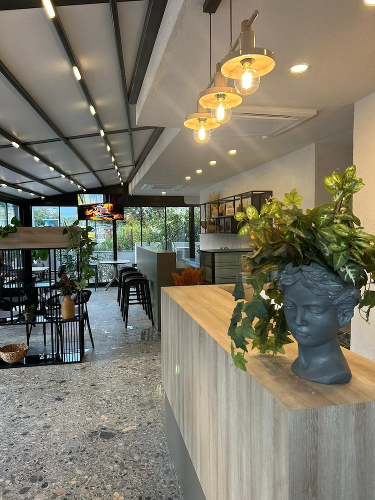 leaf river suites