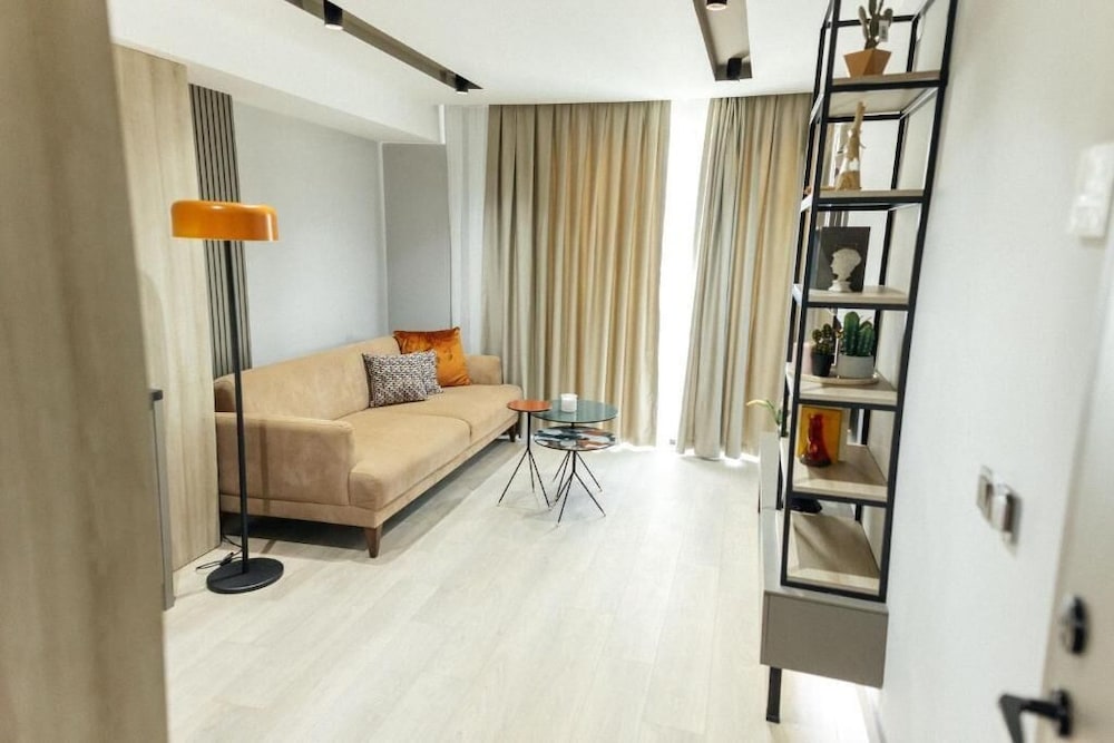 leaf river suites