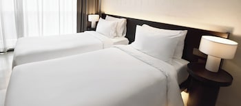 arun khiri chiang mai hotel