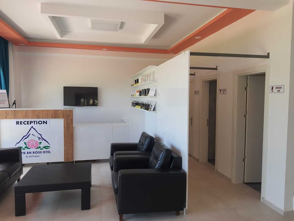 la vie en rose otel by sogutdagi