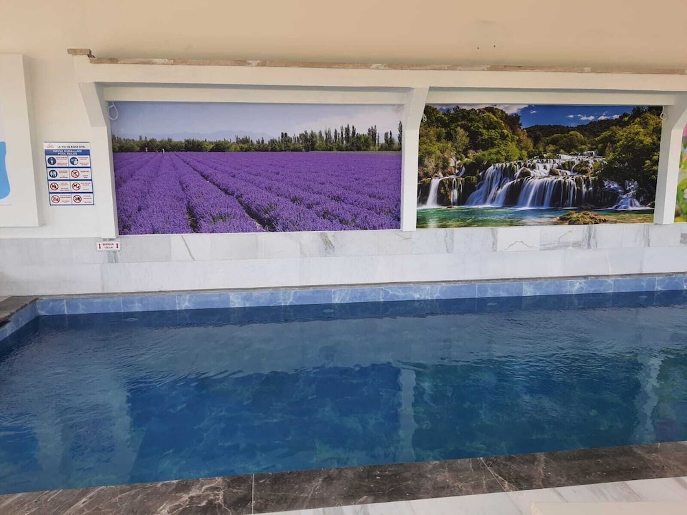 la vie en rose otel by sogutdagi