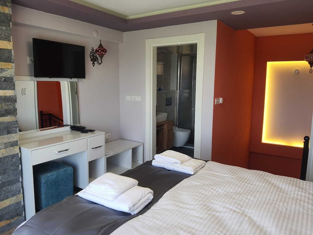 la vie en rose otel by sogutdagi