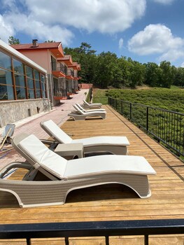 la vie en rose otel by sogutdagi