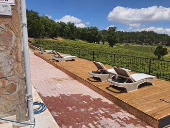 la vie en rose otel by sogutdagi