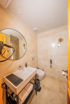 kairos valley health and nature resort