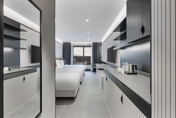 inventist hotel sports academy