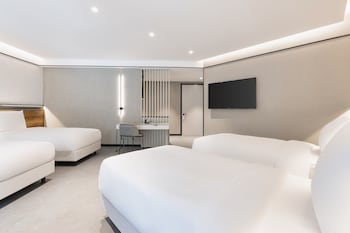 inventist hotel sports academy