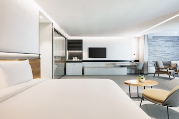 inventist hotel sports academy