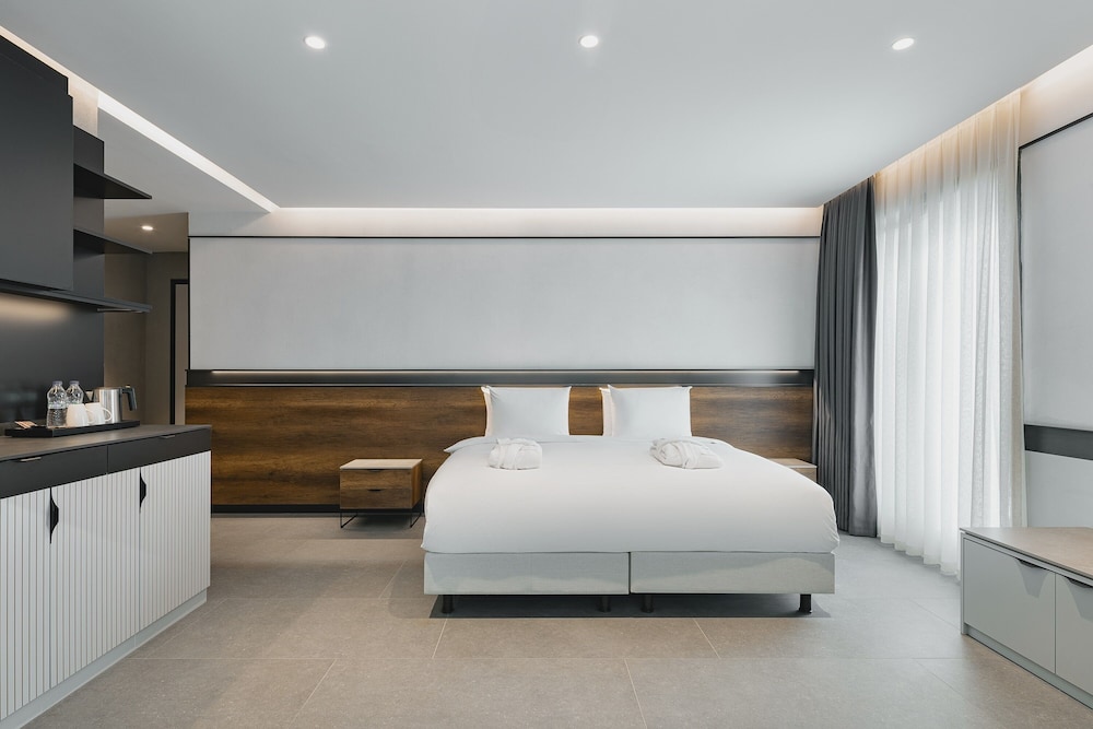 inventist hotel sports academy