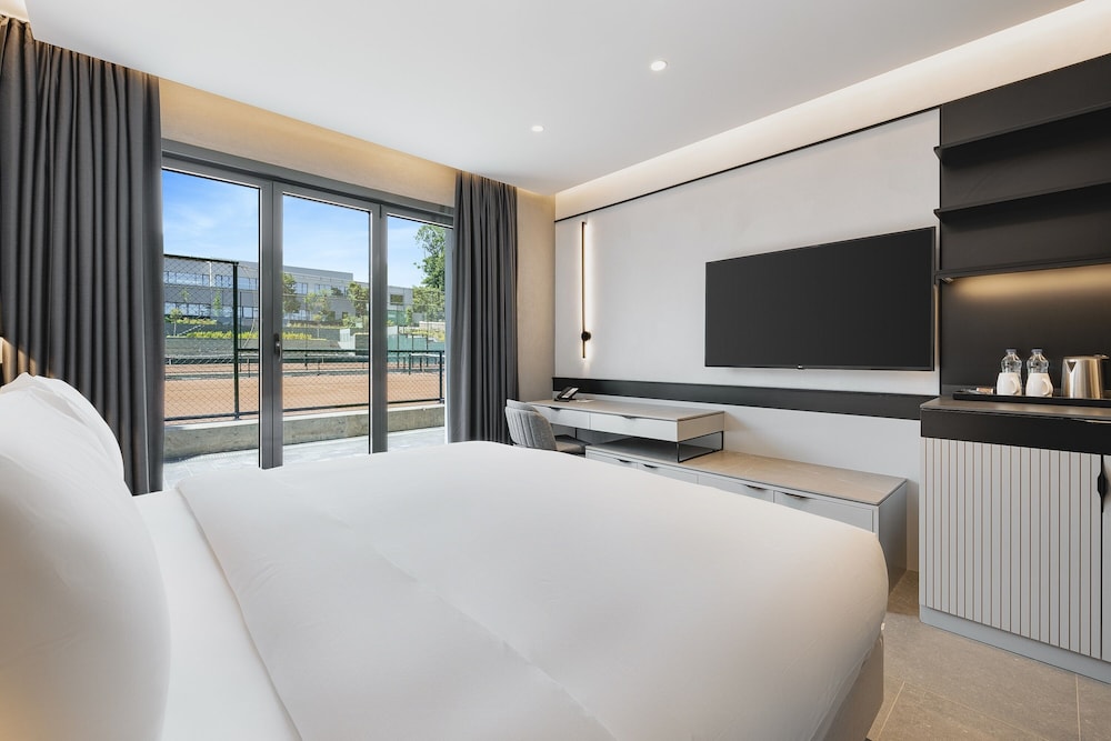 inventist hotel sports academy