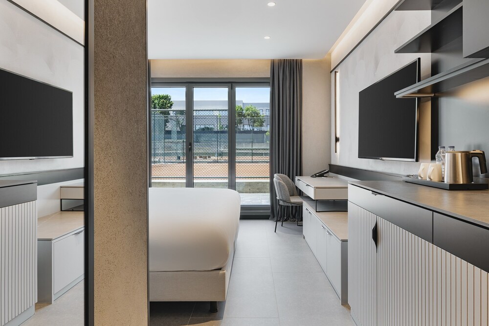 inventist hotel sports academy