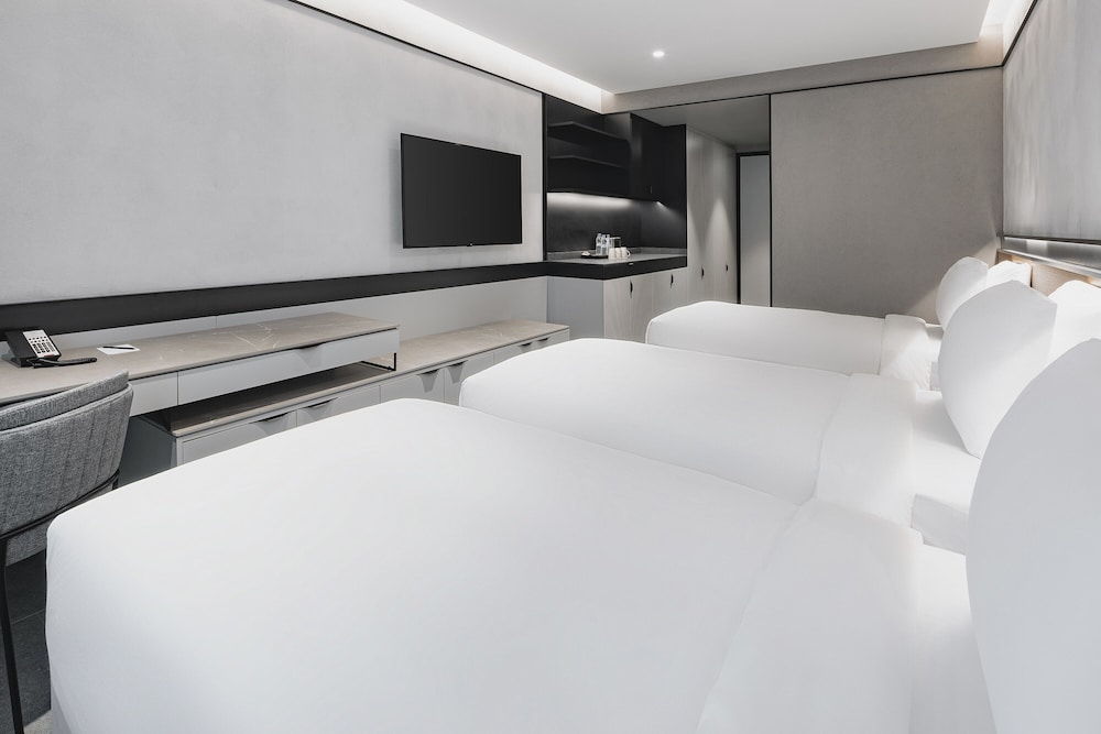 inventist hotel sports academy