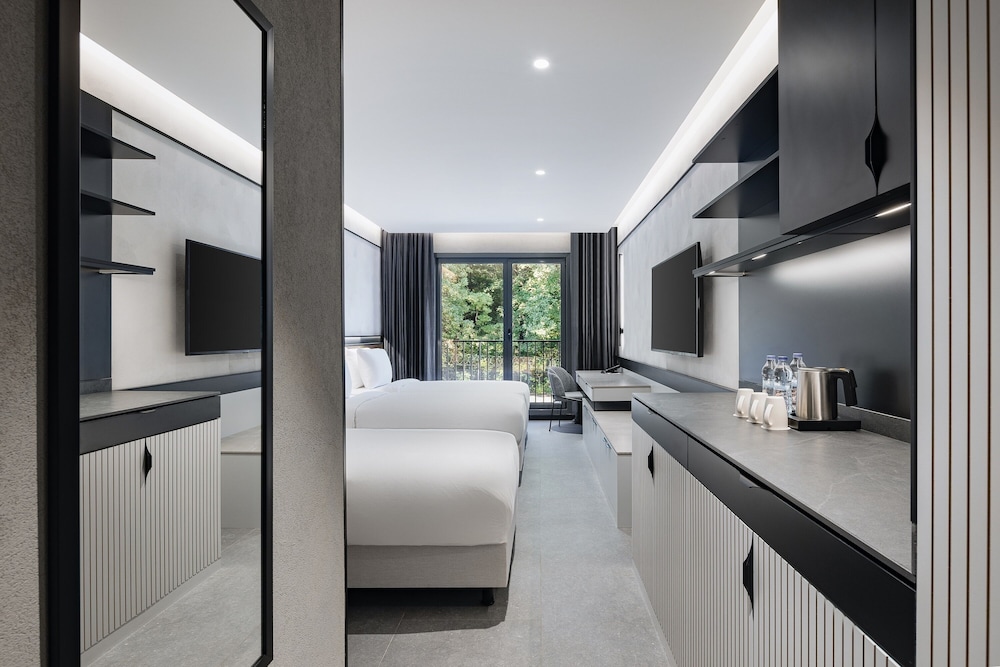 inventist hotel sports academy