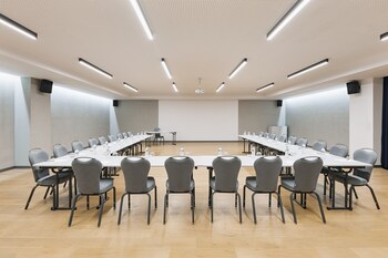 inventist hotel sports academy