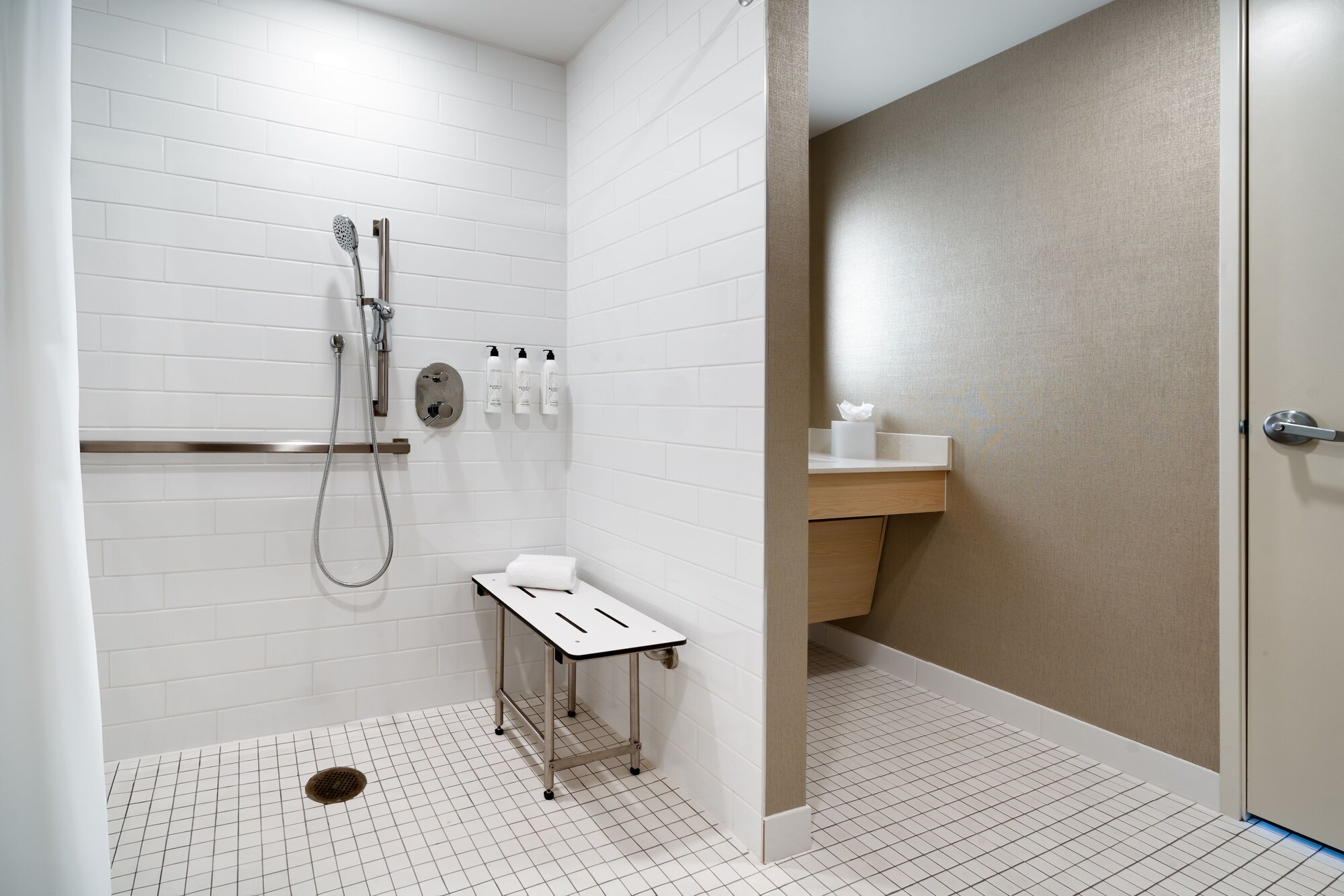 towneplace suites by marriott show low