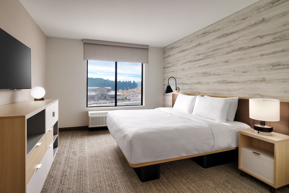 towneplace suites by marriott show low