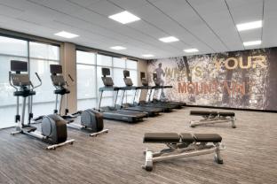 towneplace suites by marriott show low