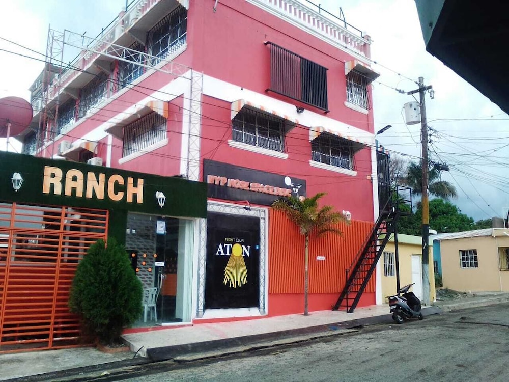 dilias house ranch