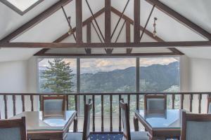 echor backwoods villa narkanda