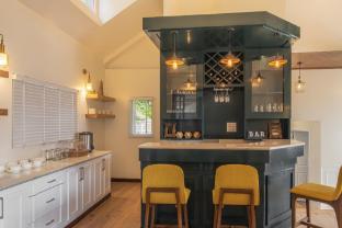 echor backwoods villa narkanda