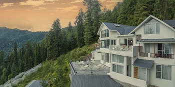 echor backwoods villa narkanda