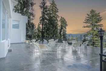 echor backwoods villa narkanda