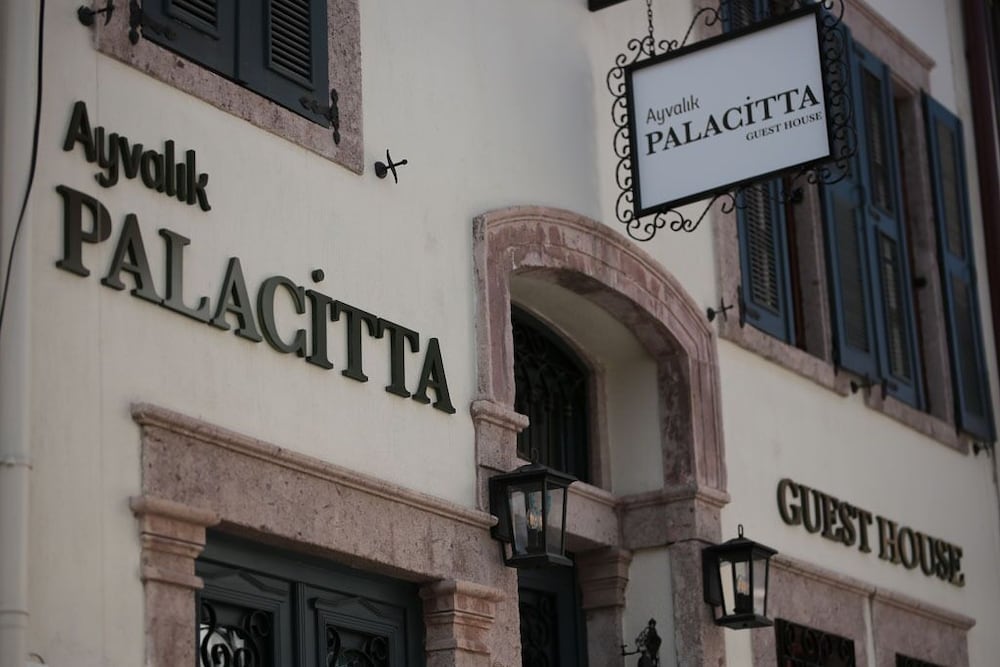 ayvalik palacitta guesthouse