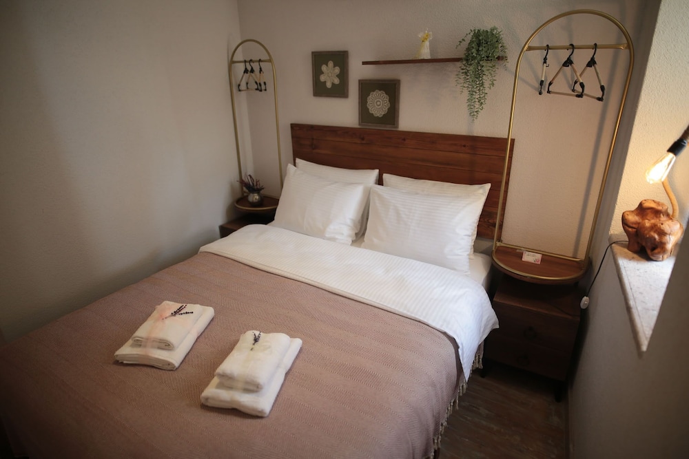 ayvalik palacitta guesthouse