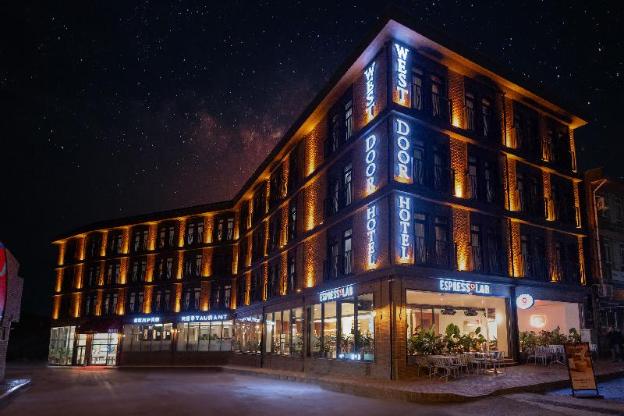 west door hotel