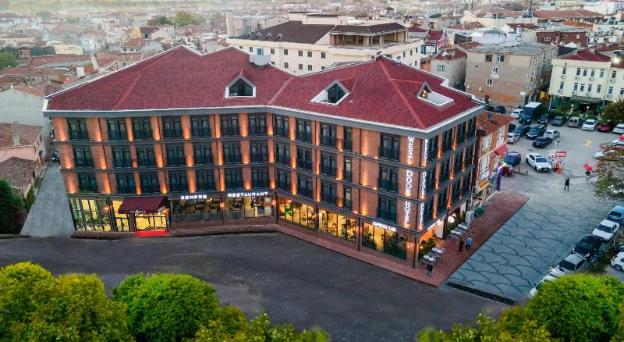west door hotel