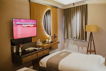 quala hotels