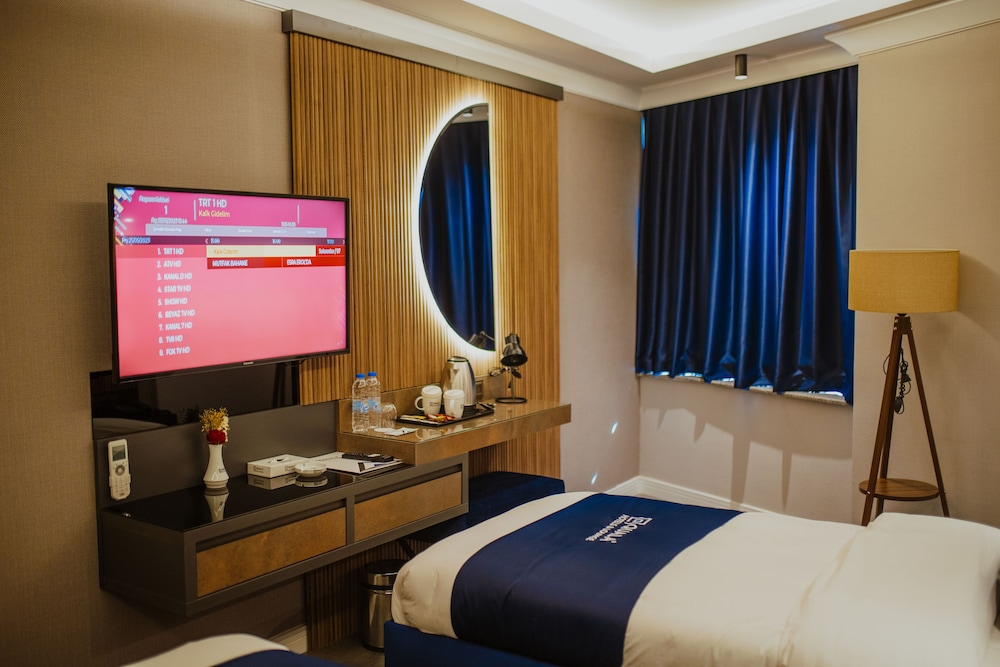 quala hotels