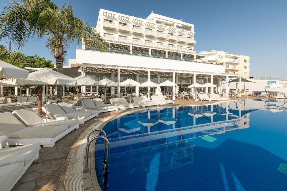 atlantica sea breeze adults only