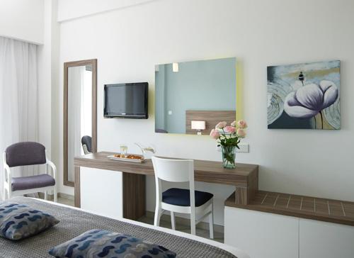 atlantica sea breeze adults only