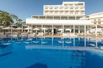 atlantica sea breeze adults only