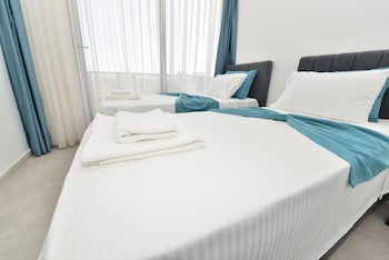 ethica suite luxury houses