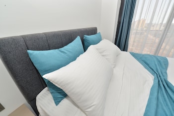 ethica suite luxury houses