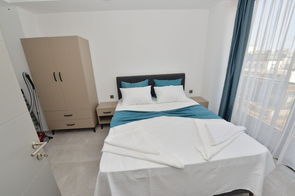 ethica suite luxury houses