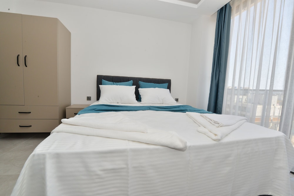 ethica suite luxury houses